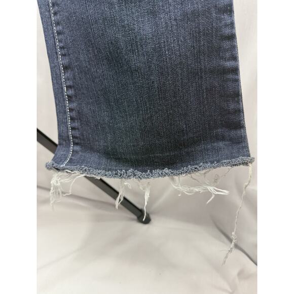 Miss Chic Women’s Jeans Size 5 Dark Wash Bootcut Embroidered Pocket EUC - Picture 12 of 16